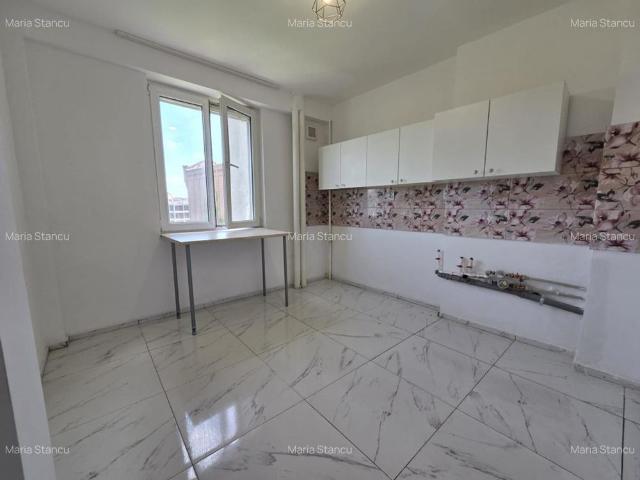 Particular, inchiriez apartament proaspat renovat Stefan cel Mare
