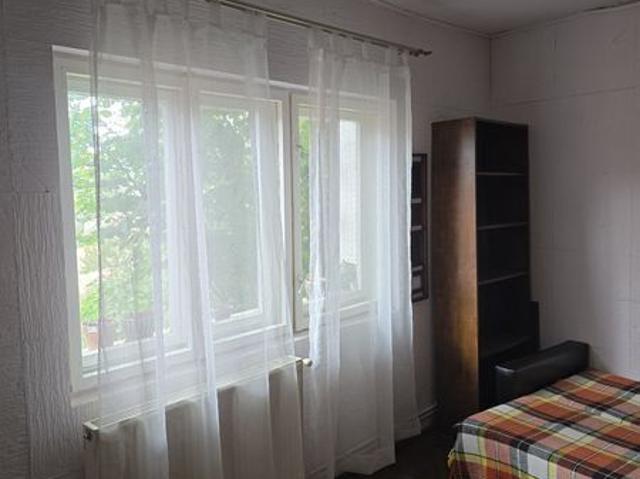 Particular Inchiriez casa 500e