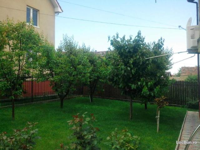 Particular, vand vila P+1+Pod in Valu lui Traian