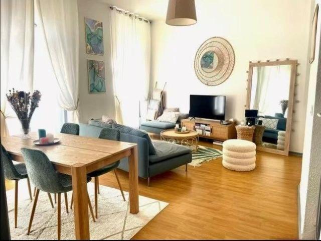 Particulier loue T2 48 m² refait à neuf