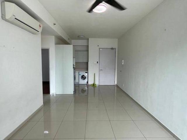 Partly Furnish 2 Bedroom Isoho icity Shah Alam