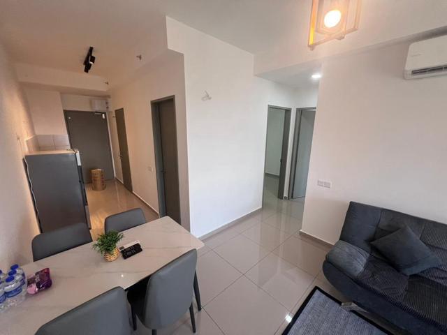 PARTLY FURNISH AIRCONDx1 Dvine D vine Empire Damansara Perdana