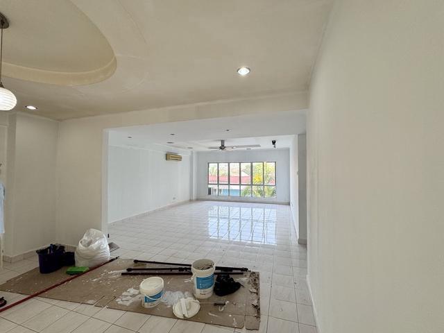 Partly furnish Face facility view Villa Lagenda