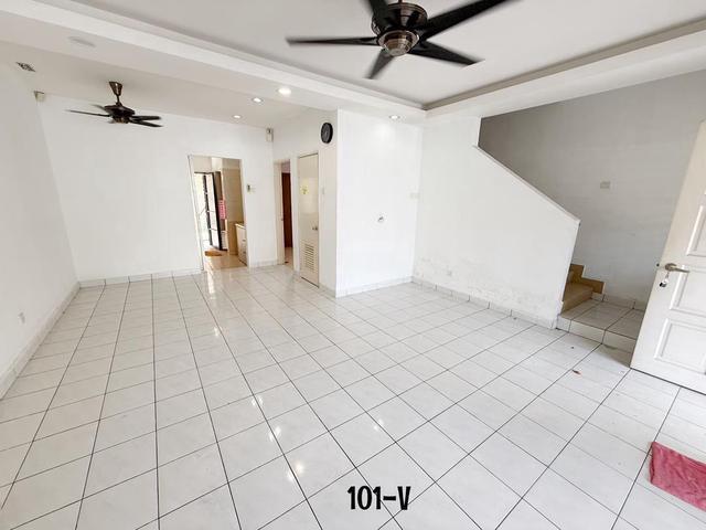 Partly Furnished1 20x65 4R3B Angsana Bandar Botanic 2STY House Klang