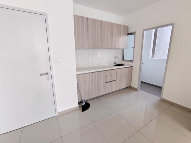 Partly furnished new condo nr mont kiara dutamas kl
