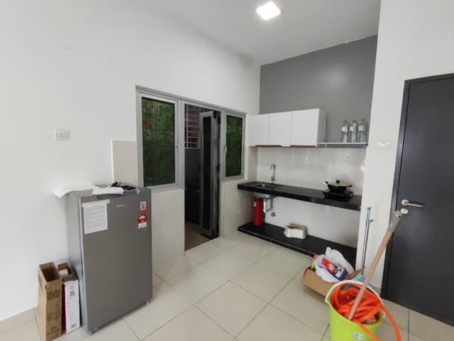 Partly furnished condo nr kajang town ktm ukm jalan reko
