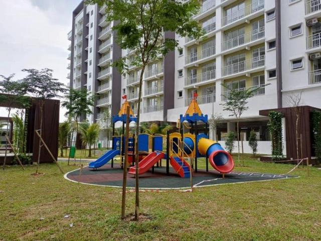Partly Furnished Condo at Vista Hijauan Taman University Kajang