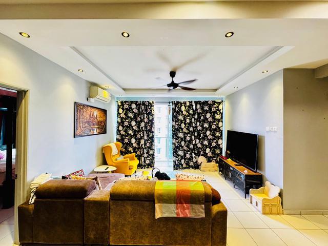 Partly Furnished Corner Unit The Zizz Damansara North Damansara Dama
