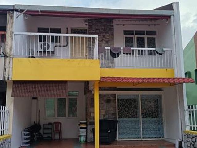 Partly furnished endlot 2 storey house for rent nr mid valley oug