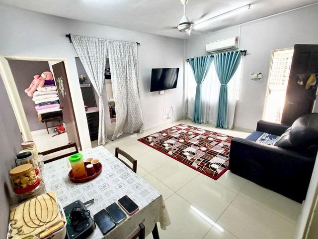 Partly Furnished Reno Pangsapuri Arista Bandar Parklands Klang