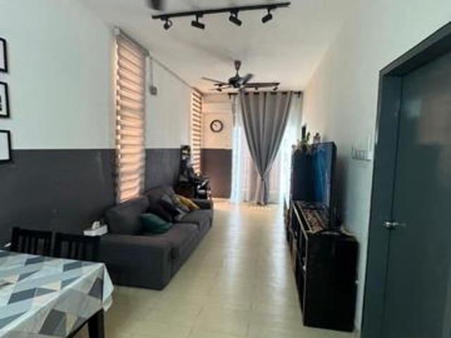 PARTLY FURNISHED Selangorku Pr1ma Lakefront Homes Cyberjaya