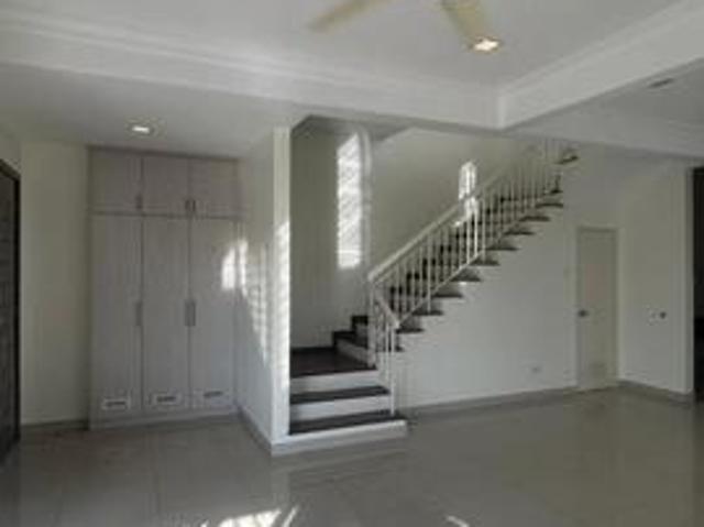 Partly Renovated Furnished 2 Sty Endlot Kemuning Utama Kota Kemuning