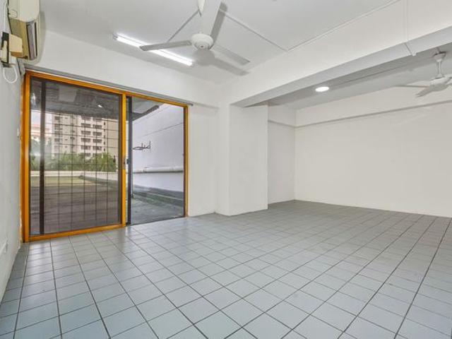 PartyReady Rooftop Condo 3R3B with Huge Outdoor Space