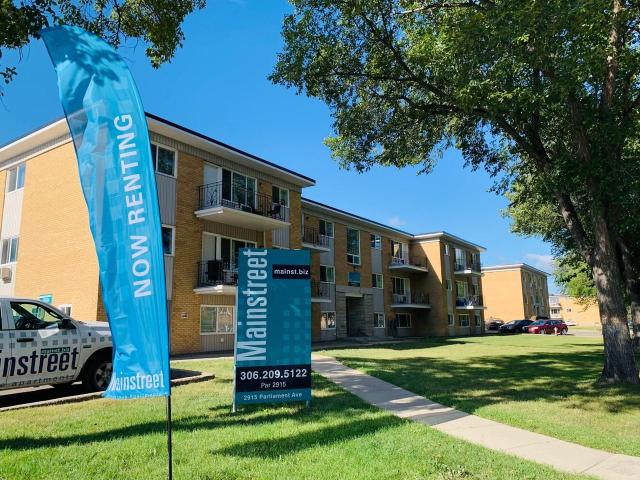 Par 2915 3 Bedroom Apartment for Rent at 2915 Parliament Ave, Regina, SK S4S 2L3 Albert Park
