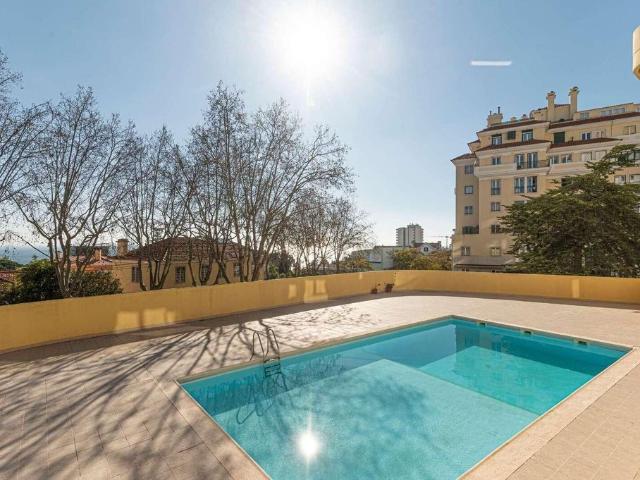 para alugar Apartamento de alto padrão de 100 m2, Cascais, Lisboa