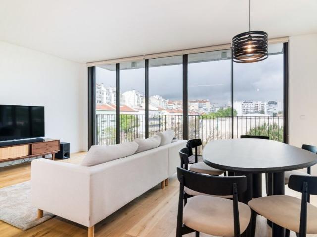 para alugar Apartamento de alto padrão de 102 m2, Benfica, Lisboa