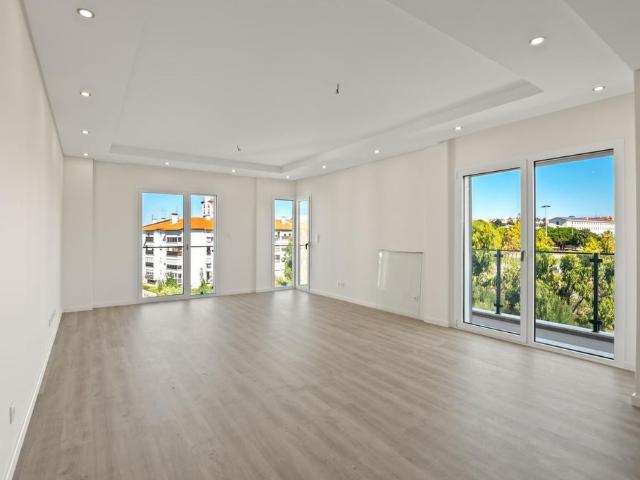para alugar Apartamento de alto padrão de 107 m2, Cascais, Lisboa