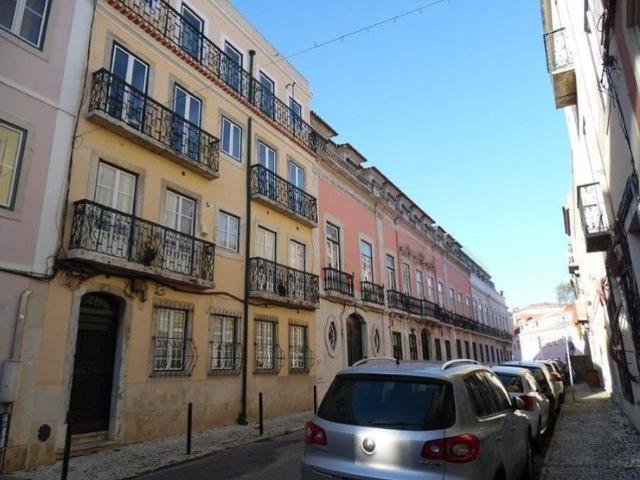 para alugar Apartamento de alto padrão de 140 m2, Estrela Lapa, Lisboa