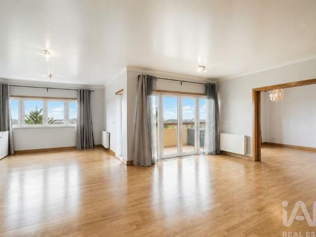 para alugar Apartamento de alto padrão de 248 m2, Queluz e Belas, Portugal