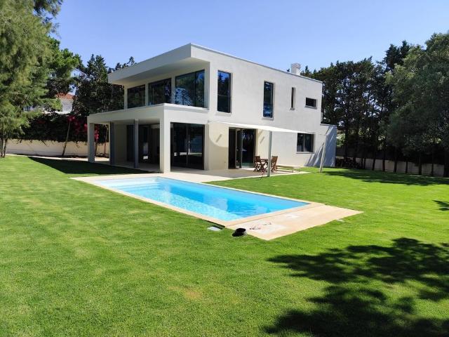 para alugar Casa Exclusiva de 300 m2, Cascais, Lisboa
