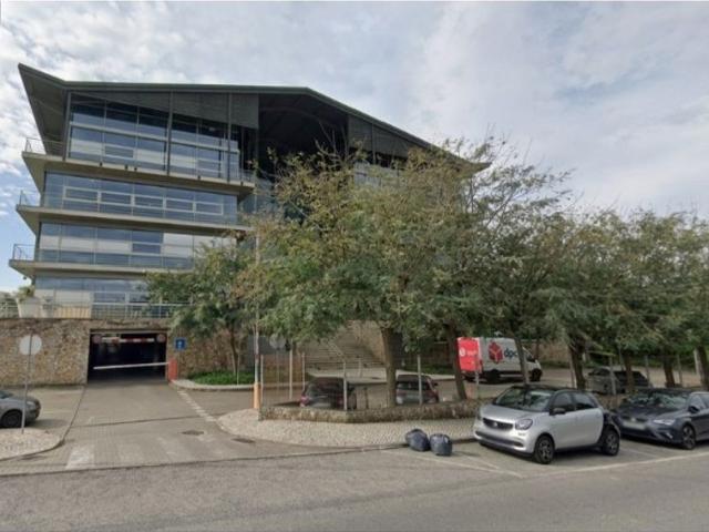 para alugar Escritório de alto padrão de 1455 m2 Oeiras, Portugal