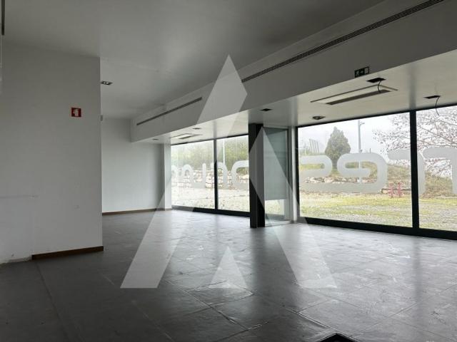 para alugar Escritório de alto padrão de 338 m2 Torres Novas, Portugal