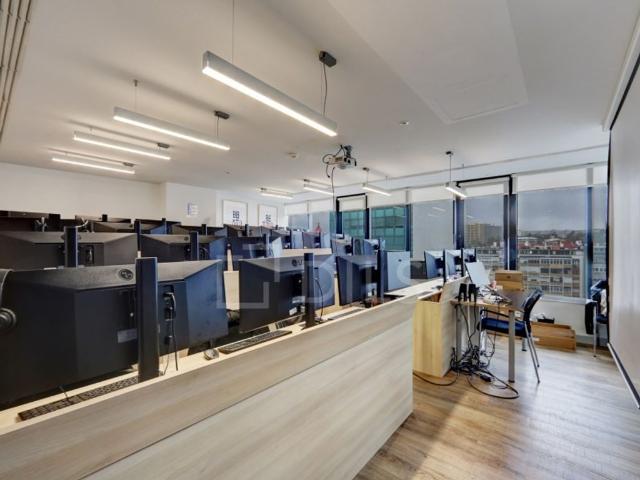 para alugar Escritório de luxo de 380 m2 Twin Towers, Lisboa