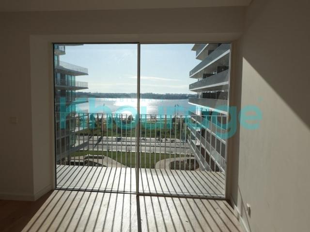 para alugar Luxuoso apartamento de 165 m2, Verderena, Barreiro, Setúbal