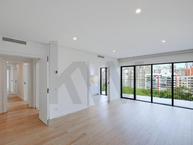para alugar Luxuoso apartamento de 170 m2, Oeiras, Portugal