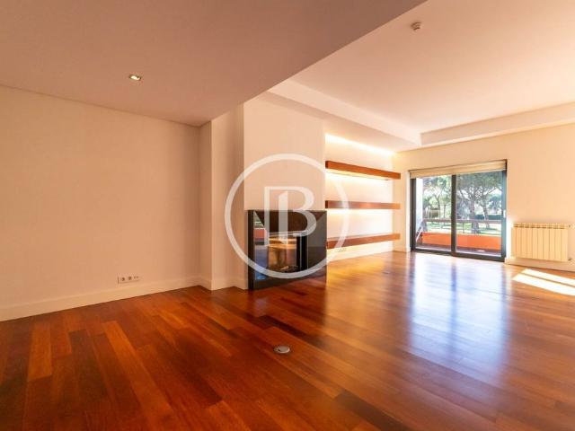 para alugar Luxuoso apartamento de 190 m2, Cascais, Lisboa