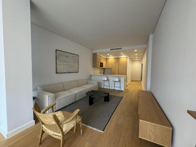 para alugar Luxuoso apartamento de 101 m2, Lisboa