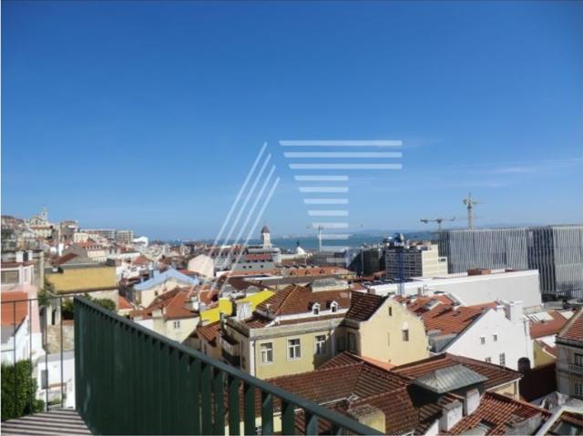 para alugar Apartamento de alto padrão de 144 m2, Calcada do Combro Santa Catarina, Lisboa