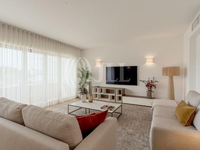 para alugar Luxuoso apartamento, Sete Rios, Lisboa