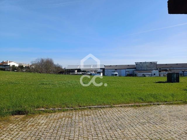 ✨ Excelente Oportunidade de Investimento – para Construção em Vila Nova de Famalicão! ✨, Vila Nova de Famalicão