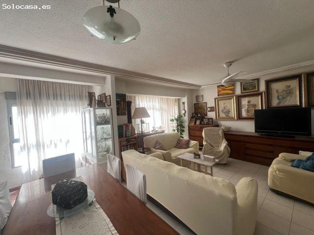 PARA INVERSORES APARTAMENTO CENTRICO A 100 METROS DEL CLUB NAUTICO