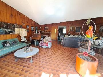 Para remodelar, casa con alberca F. Lomas de Coyuca