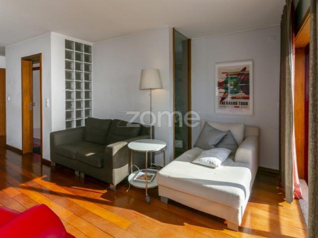Para venda Porto Centro T3 duplex luxo renovado