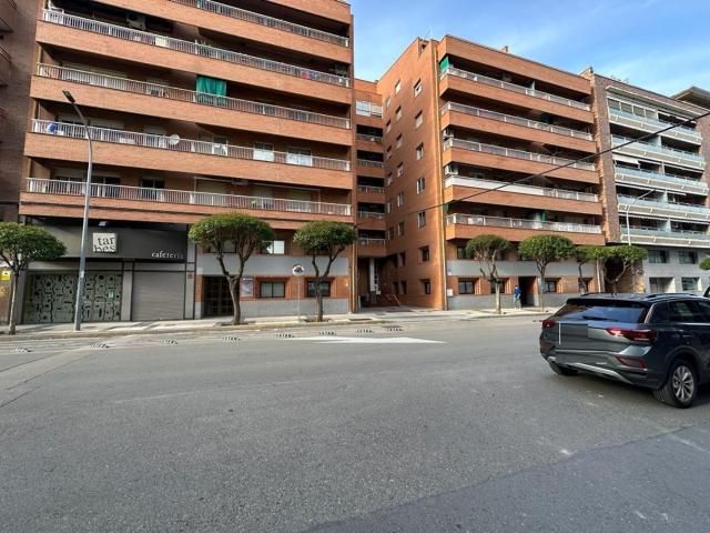 PARA 4 ESTUDIANTES | Muy céntrico | Junto a la Estación | 4 dormitorios | 2 baños | 300 €/habitación