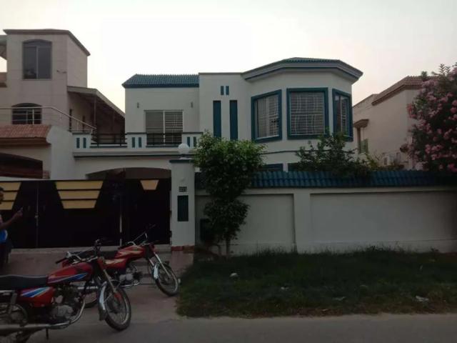 Paragon city 1kanal house for rent with gass Lahore Paragon City ID 25310