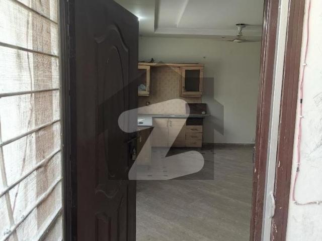 Paragon City 6 Marla Flat For Rent Imperial Garden Homes
