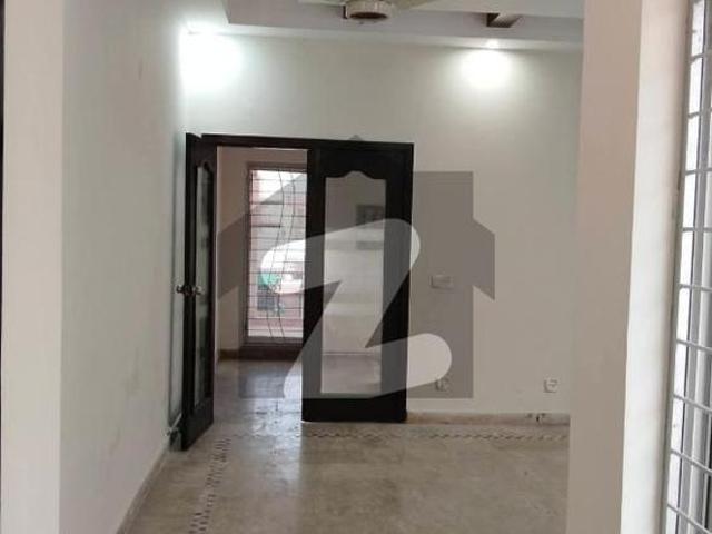 Paragon city Lahore Barki road 11 m house for rent near park comm masjid school with gass Paragon City