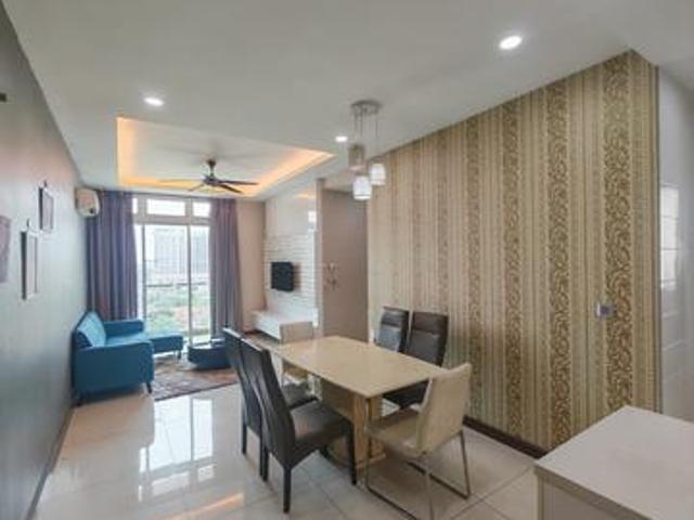 Paragon Residence 3Bed Fully Town Bandar All Race Welcome