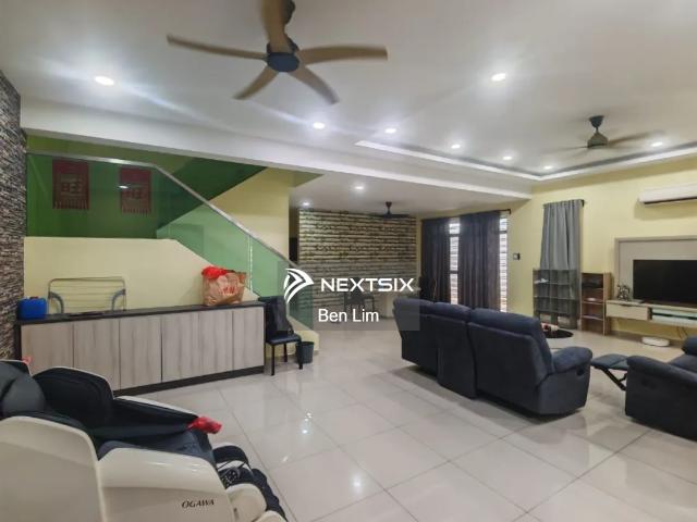 Paragon Residence Straits View