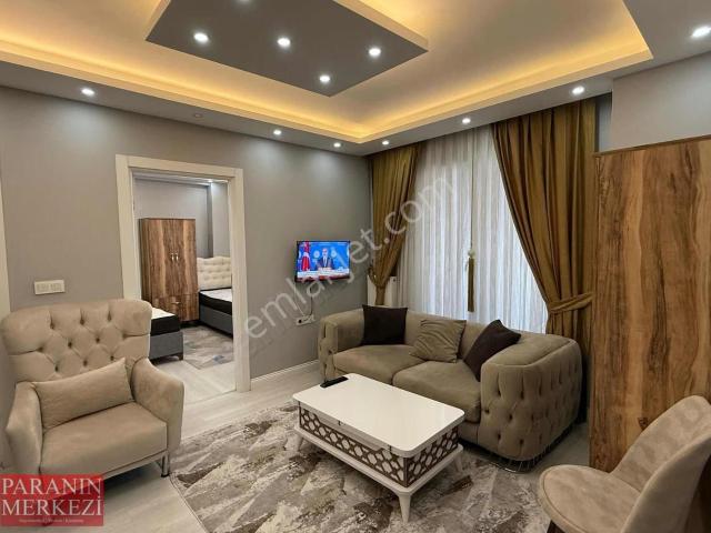 Para'dn Full Yeni Eşyali Cadde Üzeri Metro 10 Dk 2+1 Daire