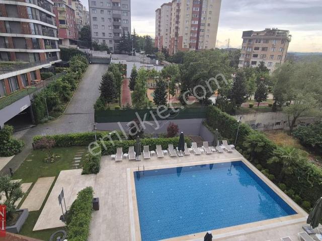 Para'dn Mod İstanbulda Eşyalı 1+1 Havuz Cephe Güzel Daire