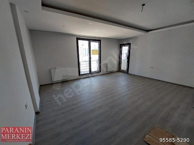 PARA'DAN AKŞEMSETTİN MAH.'DE BALKONLU ASANSÖRLÜ 2+1 SATILIK DAİRE