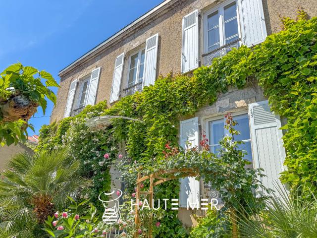 PARADIS Villa d'armateur avec jardin proche de la plage et des commerces