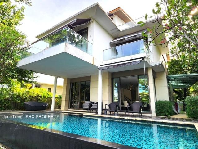 Paradise Island D4, Detached