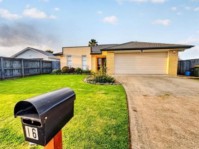 parakai, 3 bedrooms