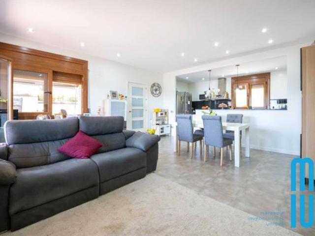 Paraíso Privado en Can Domènech: Lujo, Sostenibilidad y Naturaleza en Sant Cebrià de Vallalta